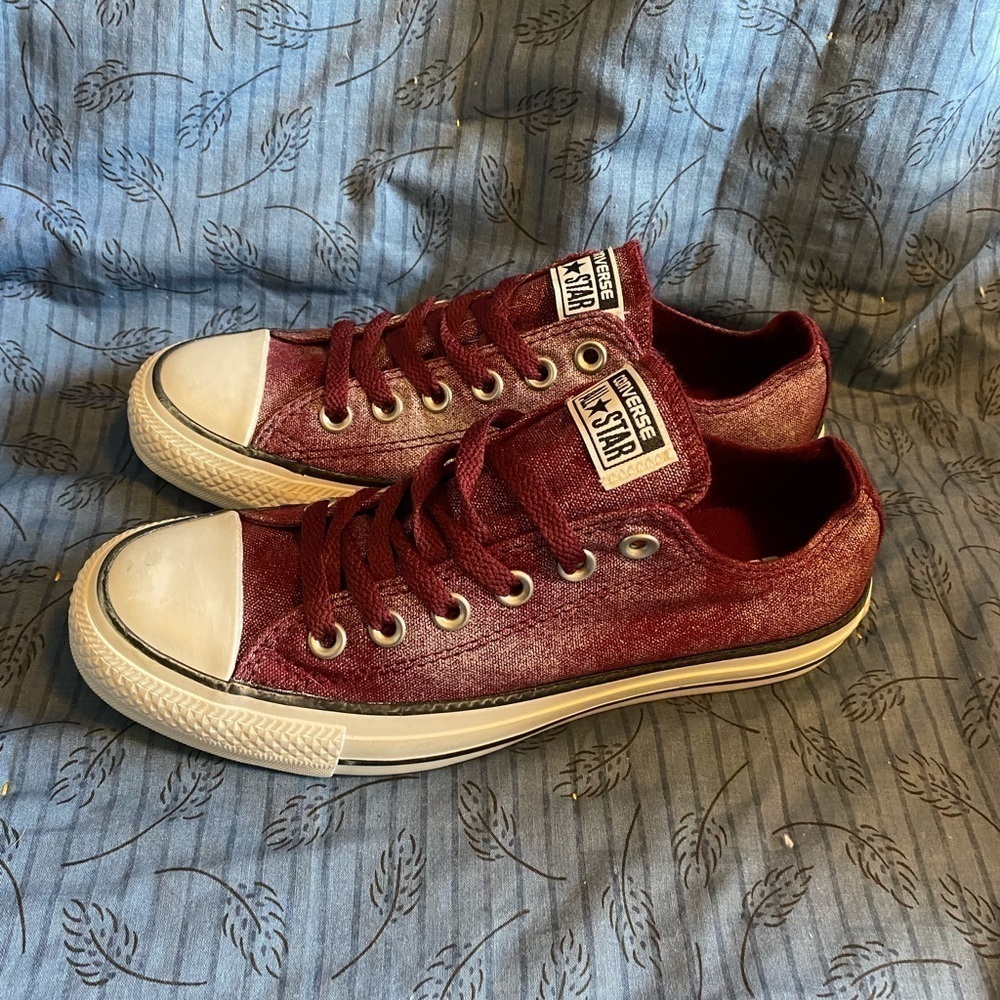 Converse Women's Burgundy Low-Top Sneakers